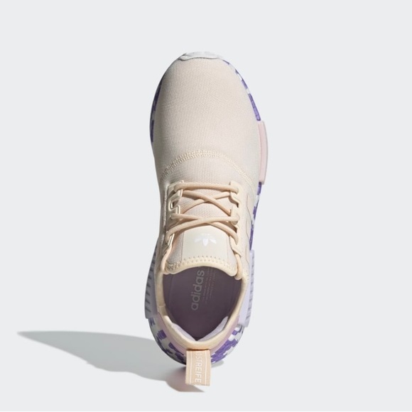 Women’s Adidas Original NMD_R1 Shoes - Picture 2 of 8
